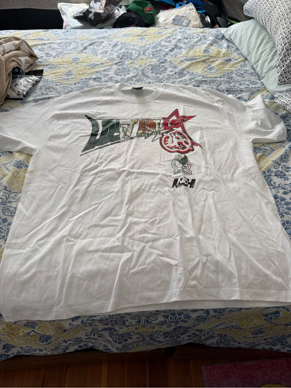 Lost Hills Mexico Graphic Short-Sleeve Men’s T-Shirt - Red & Green Print